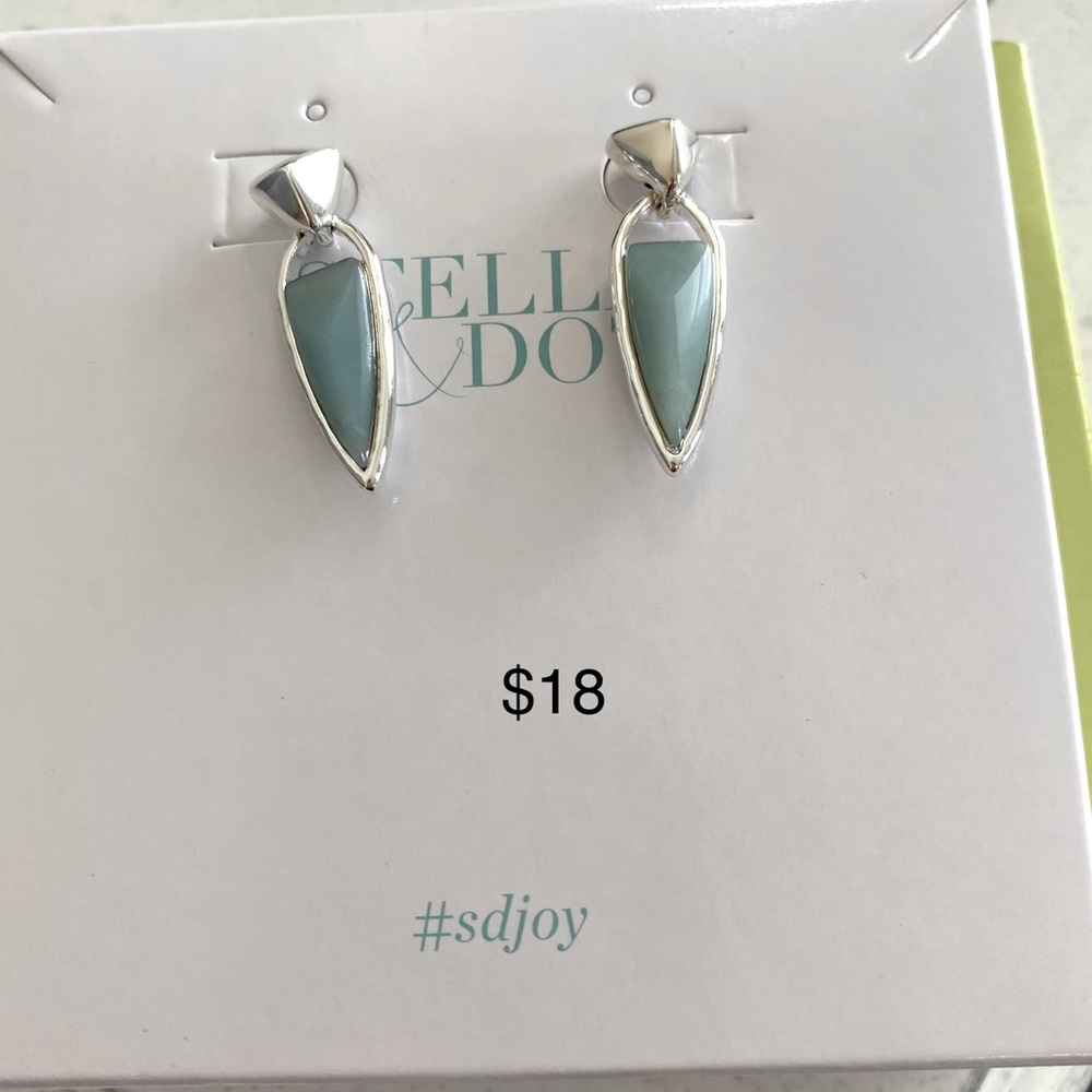 Stella and Dot Summerville stone statement earrings